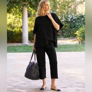 Frank and Eileen Greece Travel Set Medium Pant/OS Top, Black, NWT
$289 $400